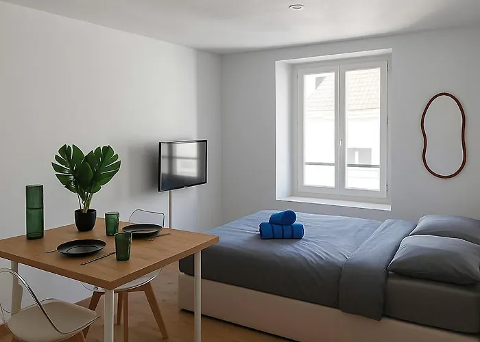 Neuf Et Moderne St-die - Calme - Wifi - 2 Min Gare - Parking Gratuit Proche * Saint-Die-des-Vosges